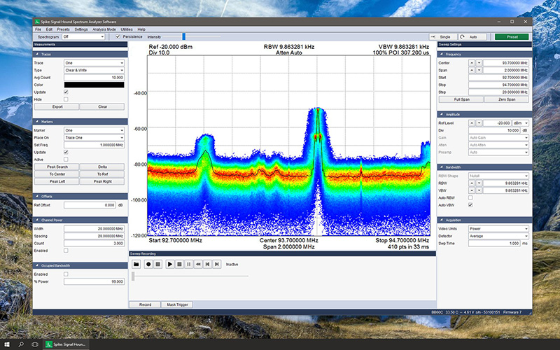 Spectrum analyzer software running on a PC