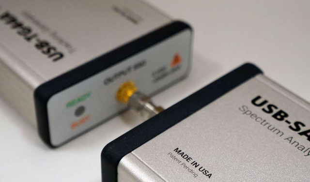 signal hound scalar network analyzer