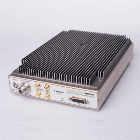 photo of the top of the SM200A 20 GHz spectrum analzyer