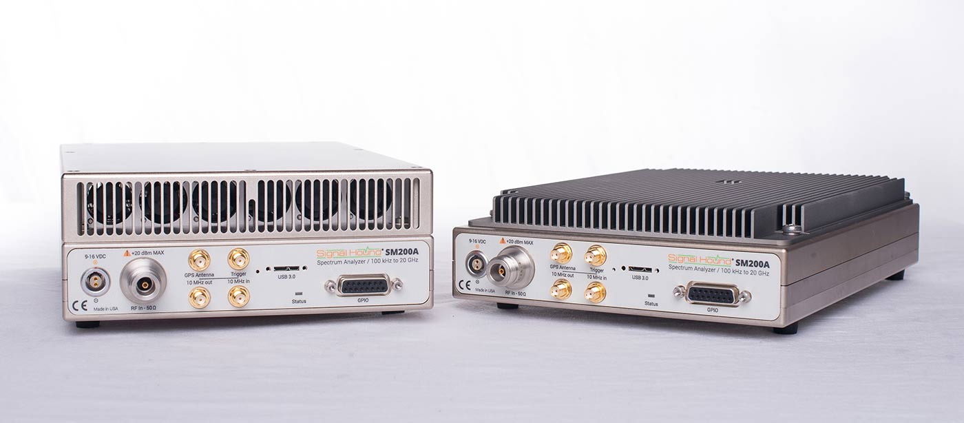 Two SM200A RF spectrum analyzers with VITA 49 features